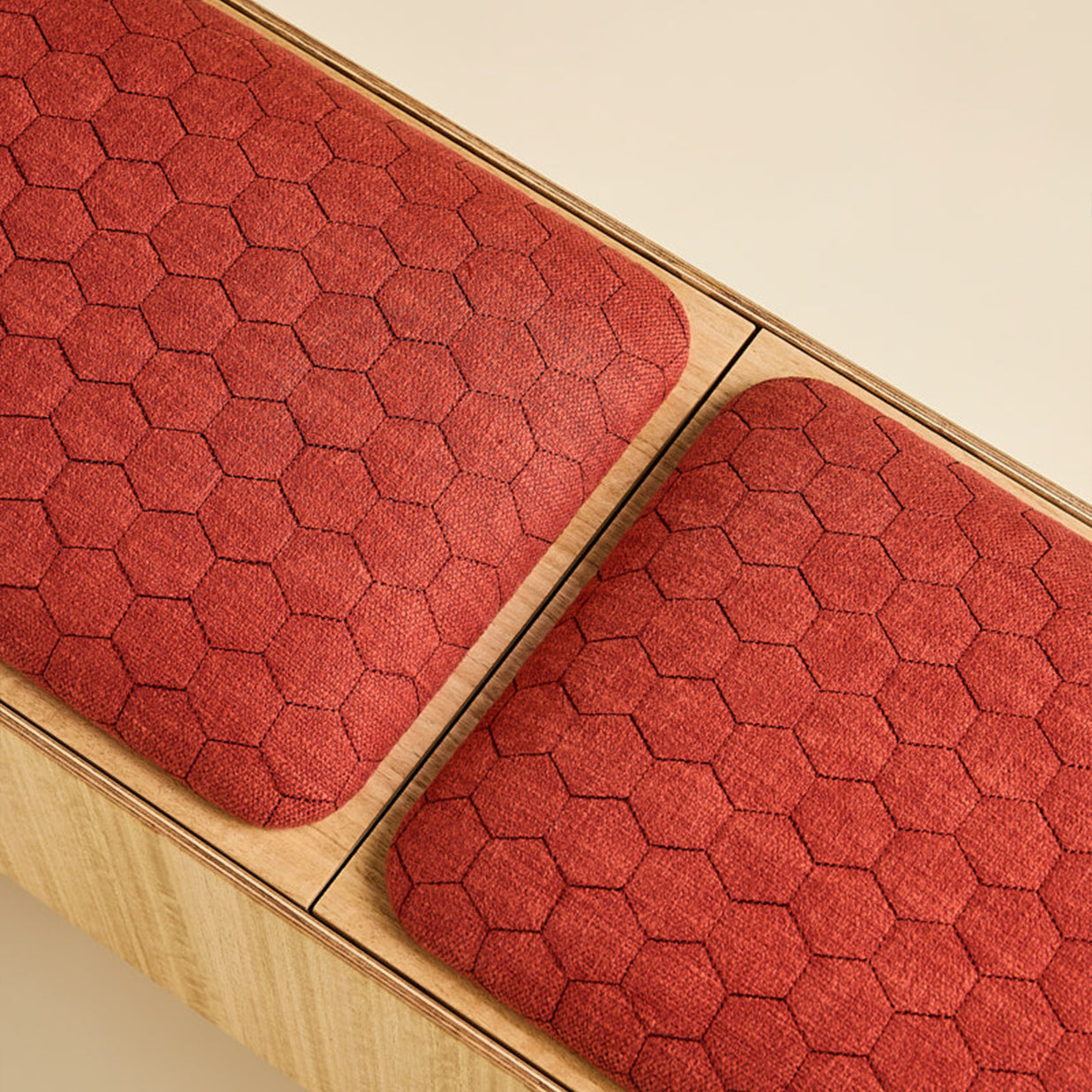 Jumping Bench with Upholstered Lids Detail